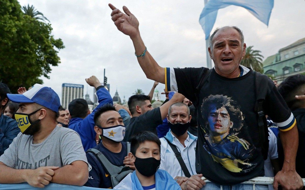 Vel&oacute;rio de Maradona come&ccedil;ou em Buenos Aires