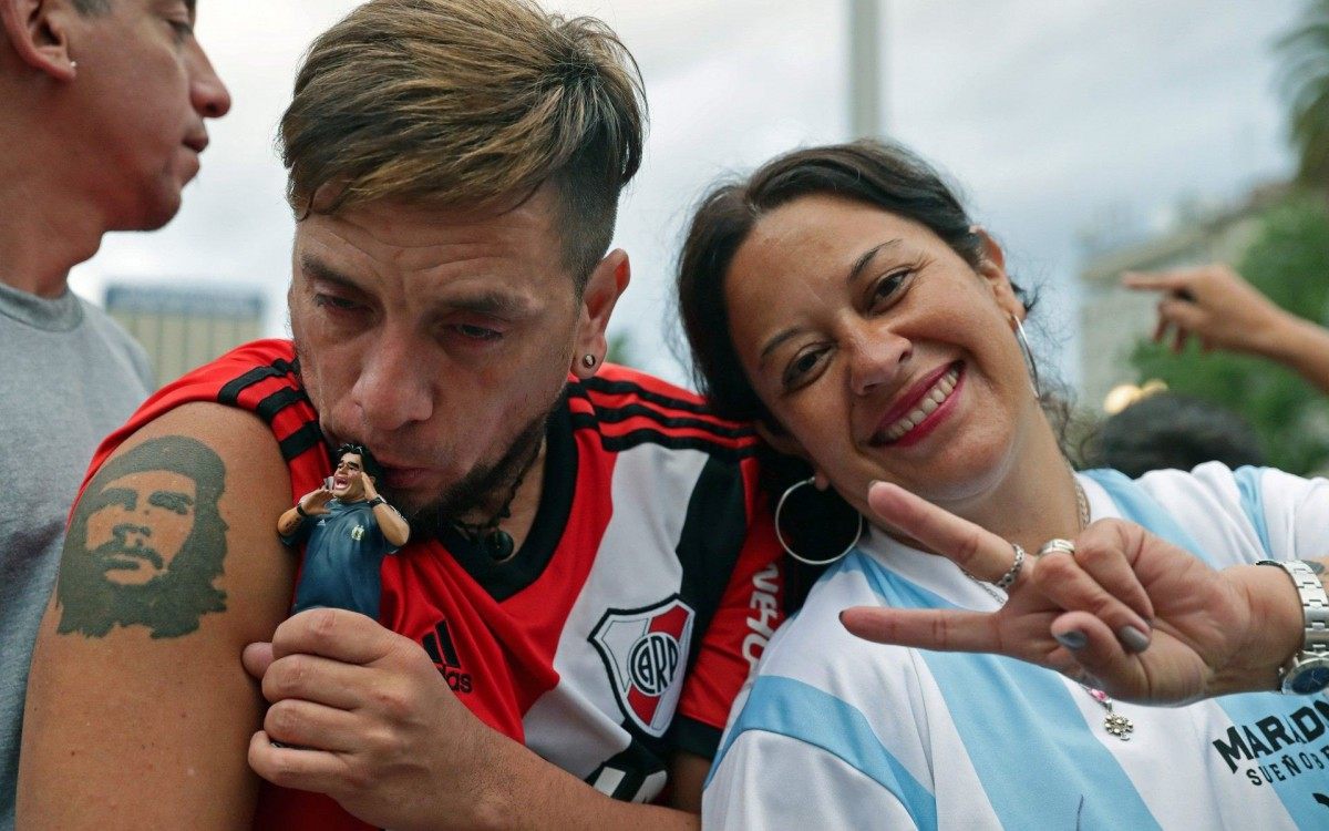 Vel&oacute;rio de Maradona come&ccedil;ou em Buenos Aires