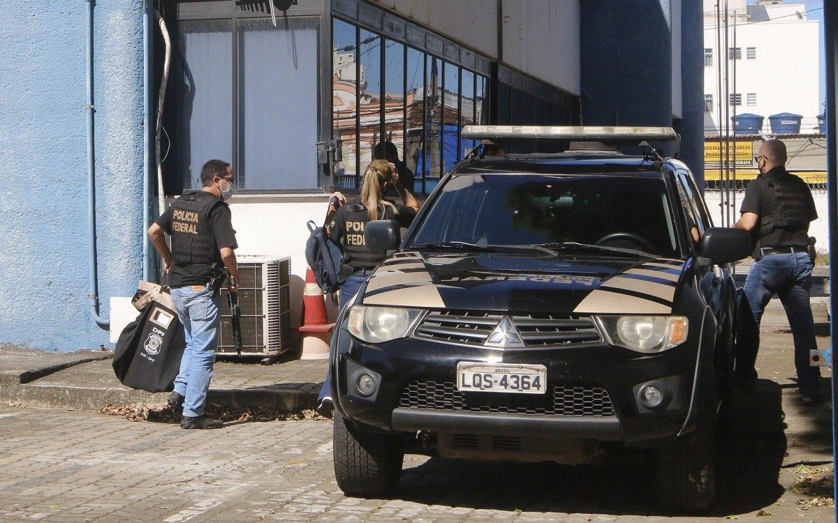 Policia - A Policia Federal deflagra Operaçao Lagrimas do Amarante, com objetivo de investigar a pratica dos crimes de compartilhamento, posse e possivel produçao de pornografia infantil. - Reginaldo Pimenta / Agencia O Dia