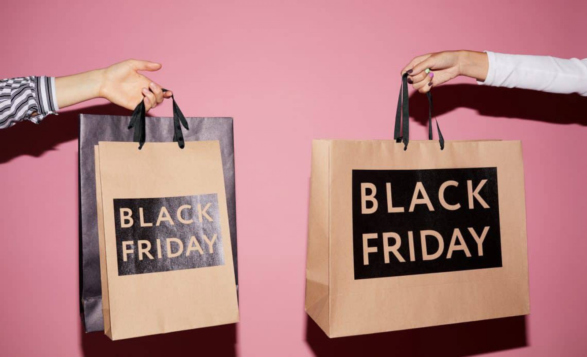 Black Friday é data esperada por muitos consumidores durante o ano para aproveitar as promoções do comércio - Reprodução/Internet