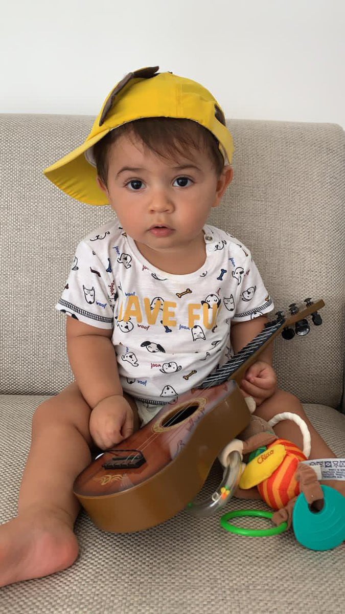 Marília Mendonça posta foto do filho Léo. - Reprodução / Twitter 