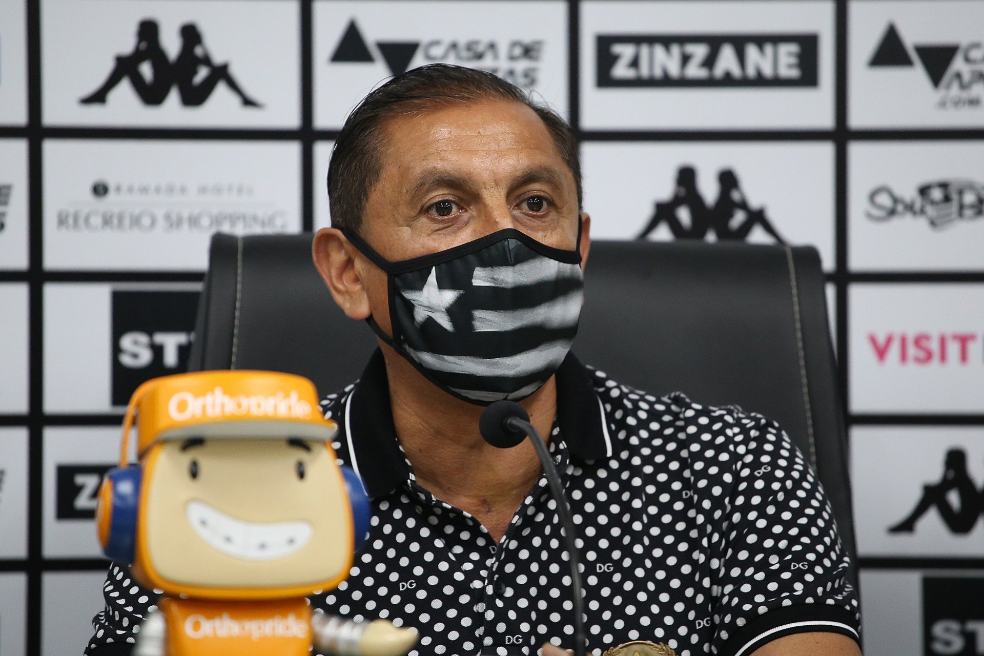 Ramón Díaz na coletiva de apresentação do Botafogo - Gabriel Baron/Botafogo