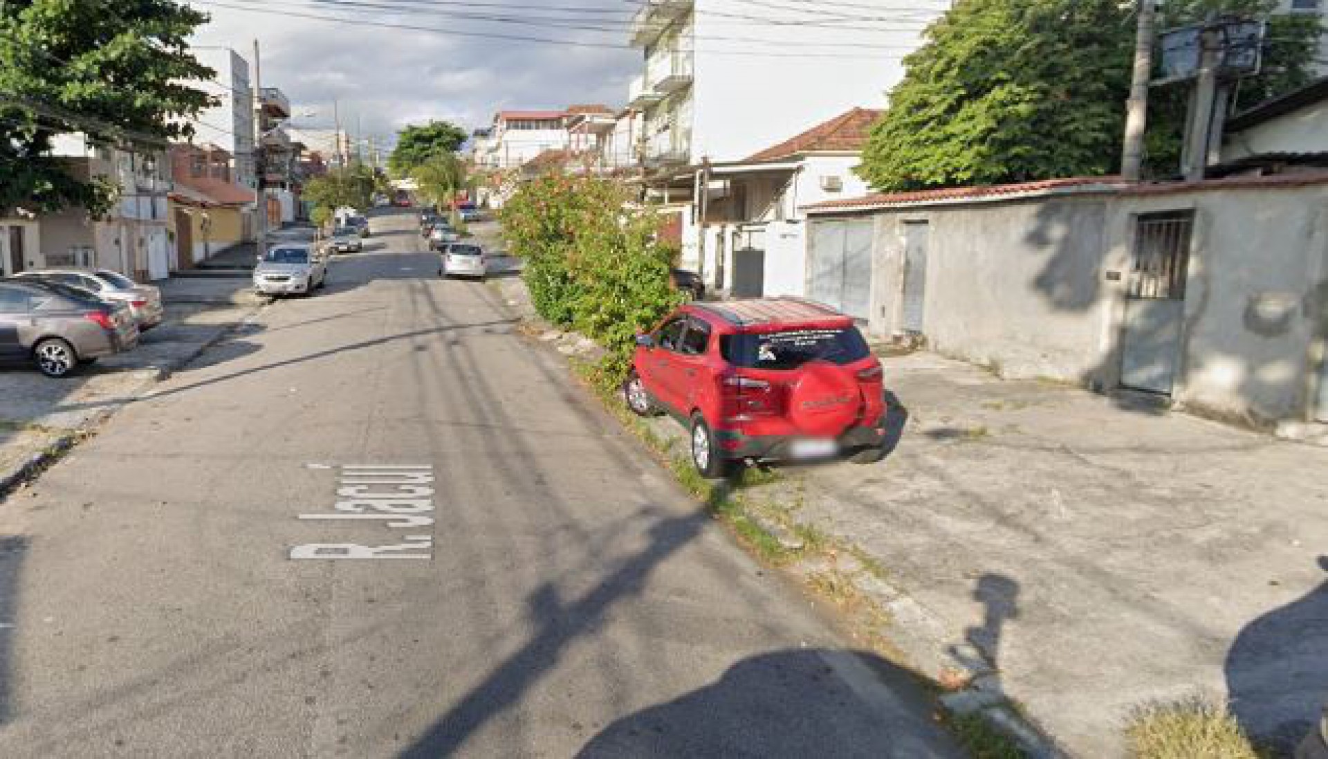 Corpos foram encontrados na Rua Jacuí, em Brás de Pina