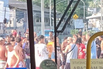 Vídeo: tiroteio na Serrinha deixa uma grávida morta, dois feridos e fecha Mercadão de Madureira e trecho do BRT