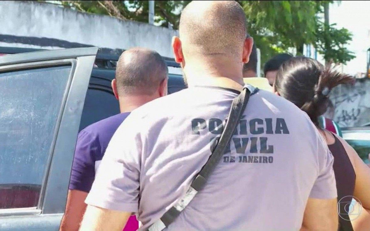 Homem é preso em São João de Meriti por suspeita de fazer boca de urna

 - Reprodução / TV Globo