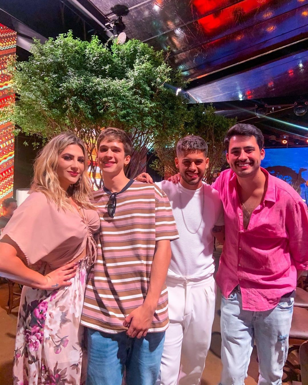 Jéssica, Zé Felipe e os irmãos - Reprodução