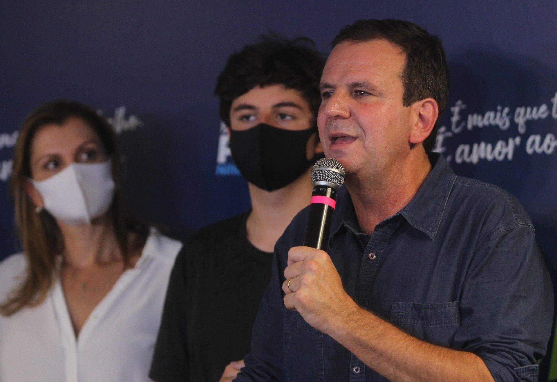 Eduardo Paes ganha a disputa com Marcelo Crivella para a prefeitura do Rio - Estefan Radovicz / Agencia O Dia