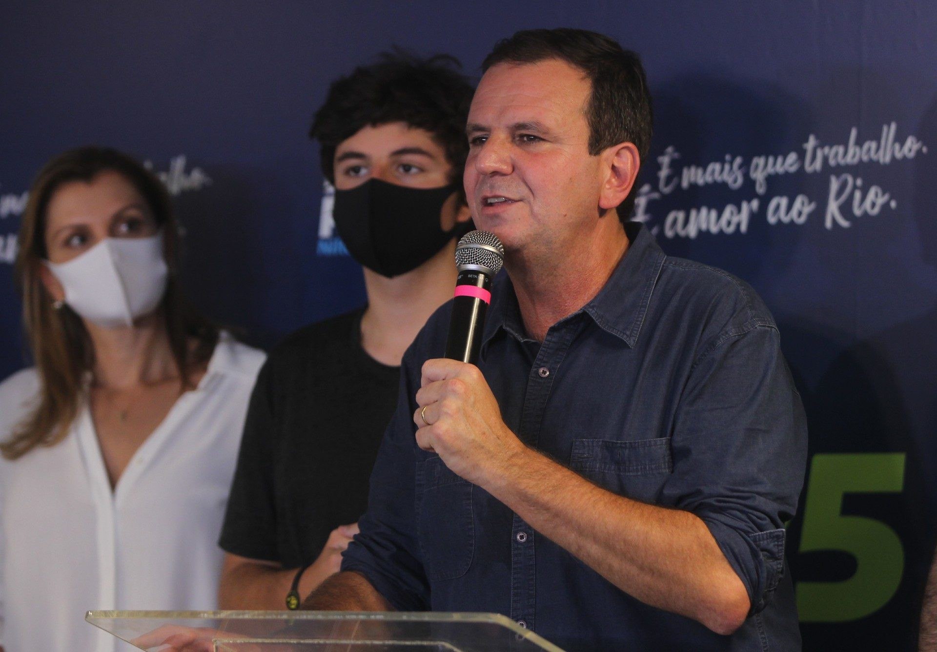 Eduardo Paes ganha a disputa com Marcelo Crivella para a prefeitura do Rio - Estefan Radovicz / Agencia O Dia