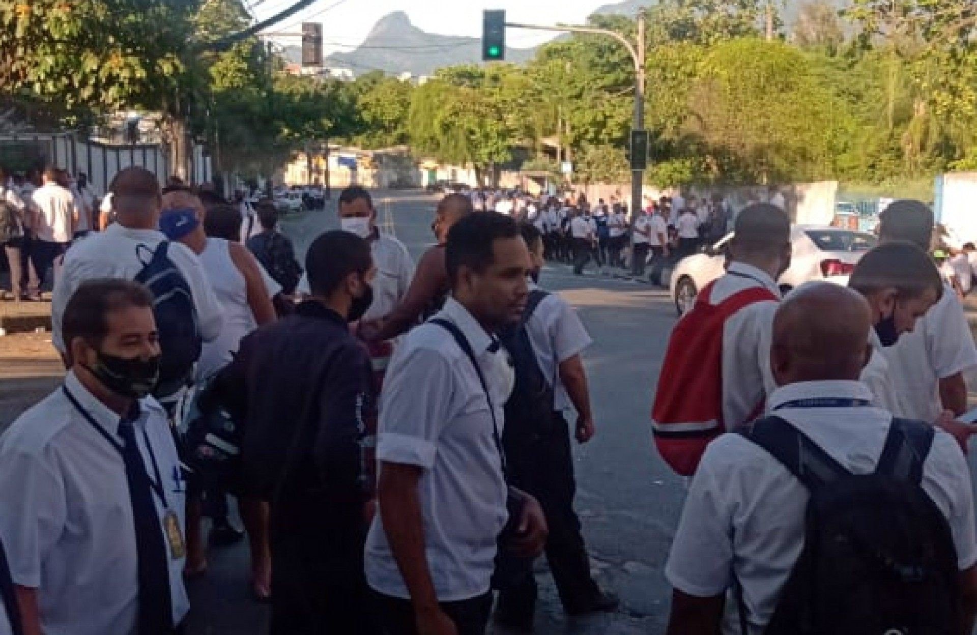 Paralisação durou cerca de 11 horas - Reprodução / Rádio Motor