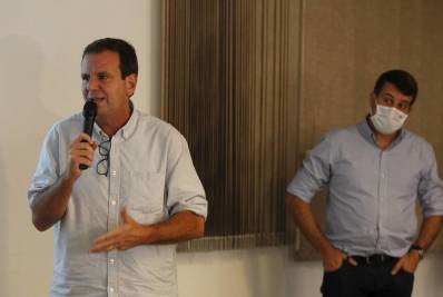 Cláudio Castro e Paes descartam medidas mais rigorosas de combate à covid-19