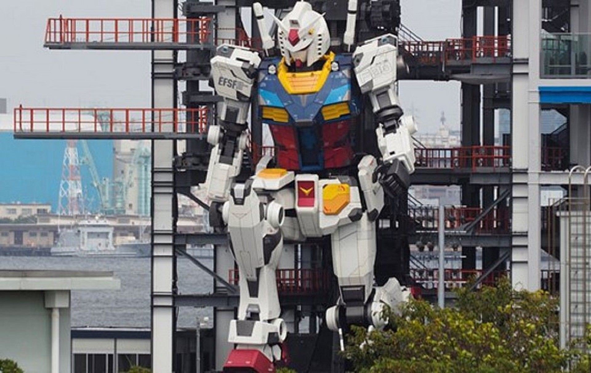 Vídeo: Robô Gundam de 18 metros é exposto para imprensa no Japão