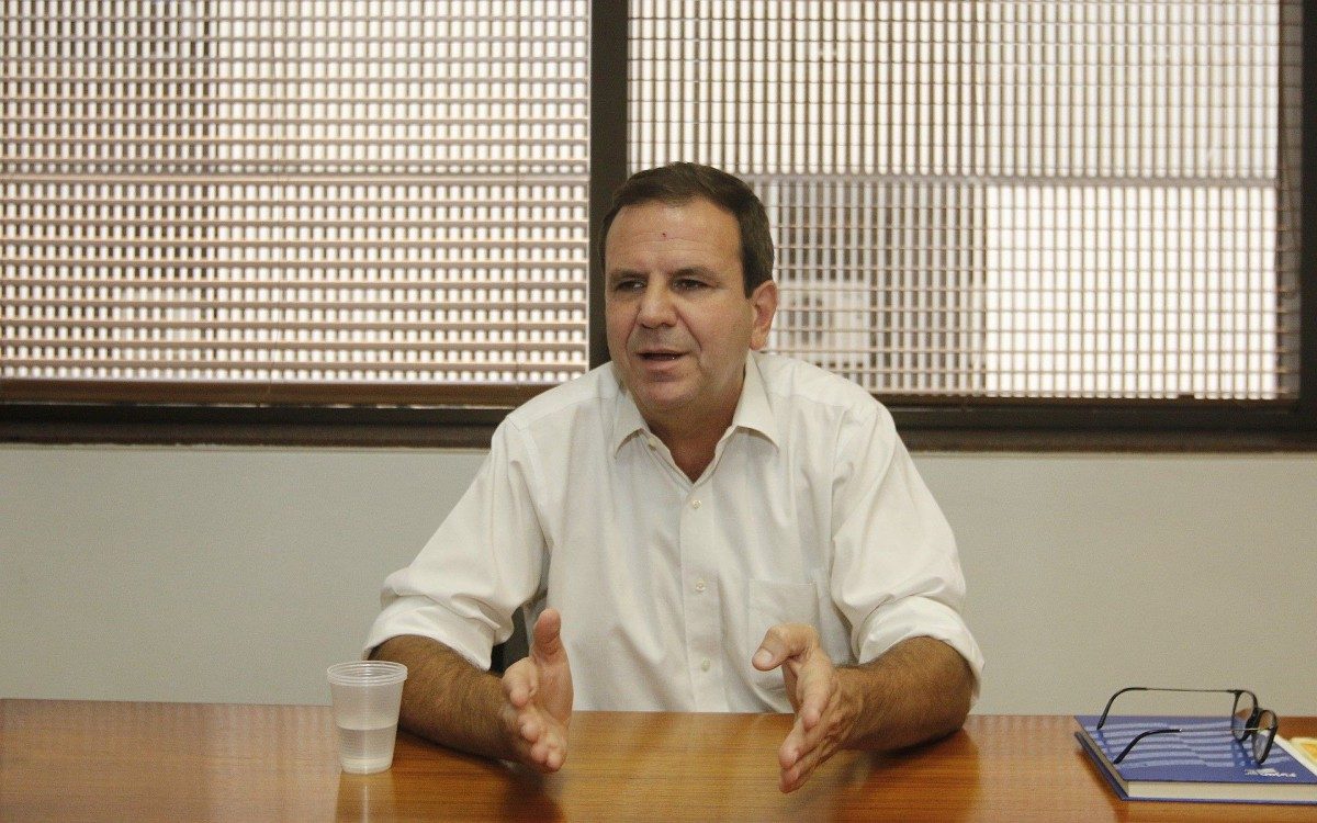 Eduardo Paes est&aacute; de olho no legado que Crivella vai deixar - Reginaldo Pimenta / Agencia O Dia