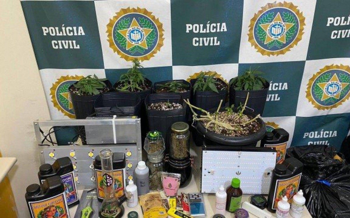 Material para produção de skunk foi aprendido com a dupla - Divulgação 