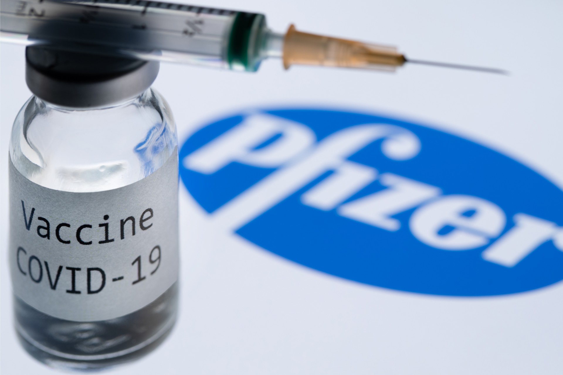 Bahrein &eacute; segundo pa&iacute;s a autorizar uso emergencial de vacina da Pfizer