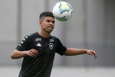 Fim do ciclo: Botafogo não tem interesse na renovação do meia Cesinha