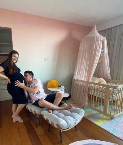 Adnet e Patrícia mostram quarto da bebê Alice - Reprodução / Instagram