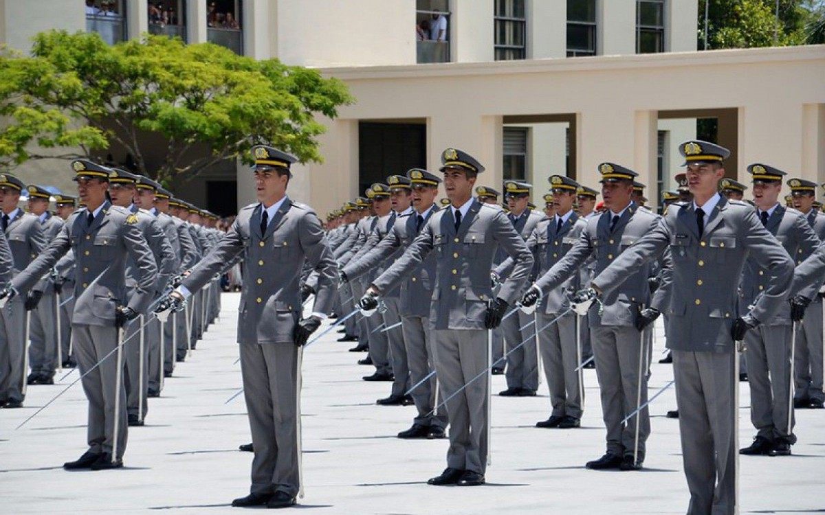 Formatura é popularmente conhecida como 