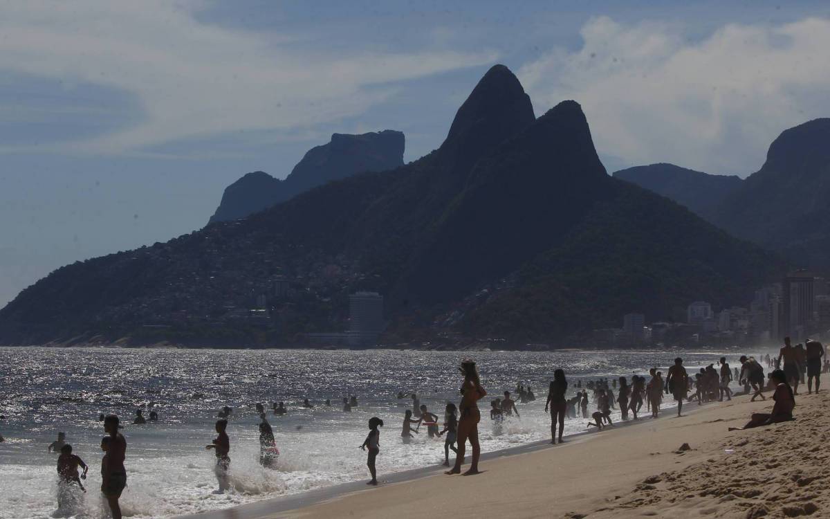 Tempo ficar&aacute; fechado na semana - Luciano Belford / Agencia O Dia