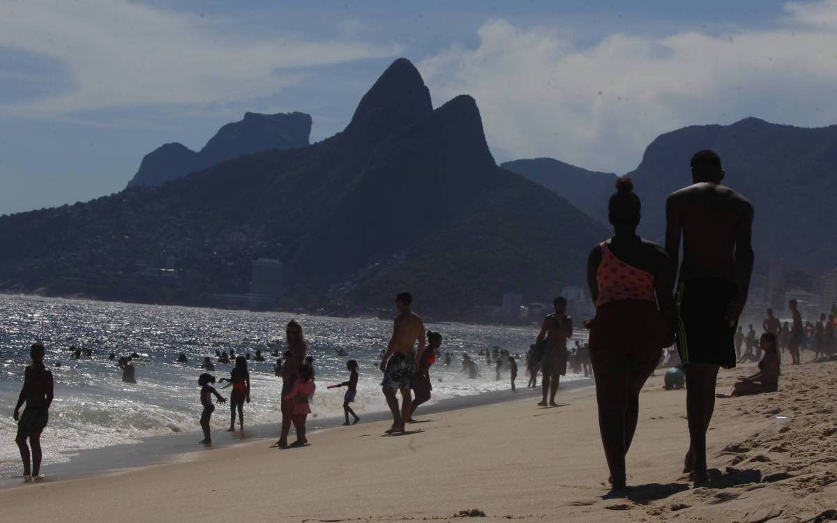 Rio tem previs&atilde;o de sol com possibilidade de chuva para o fim de semana