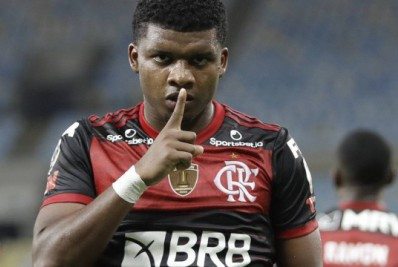 No Japão, atacante não descarta volta ao Flamengo: 'Vivi bons momentos'