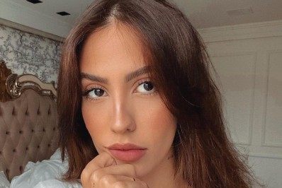 Gabi Brandt encanta web ao mostrar filho se movimentando na barriga: 'É bizarro'