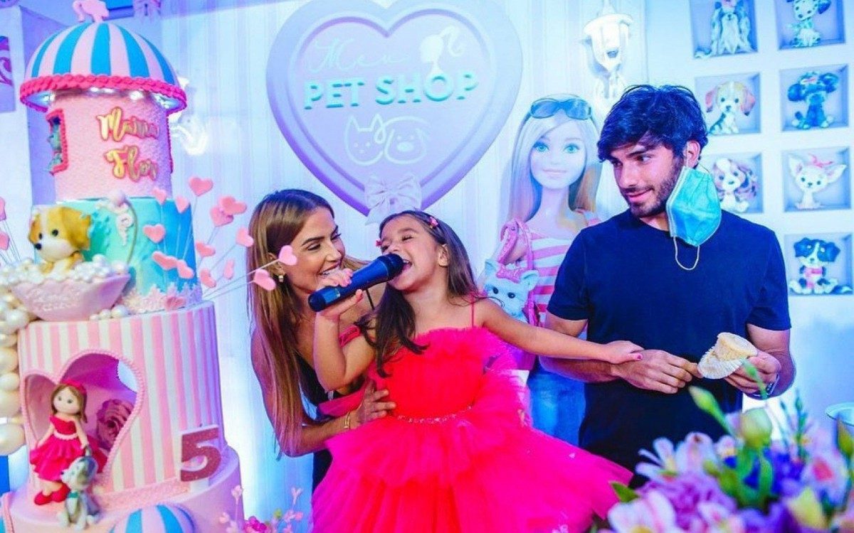 Deborah, Maria Flor e Hugo - reprodução do instagram