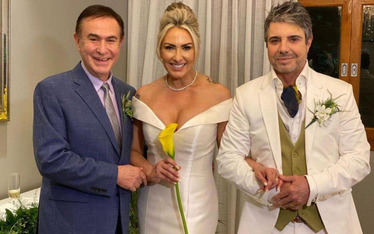 João Kleber e Mara Ferraz se casam em São Paulo