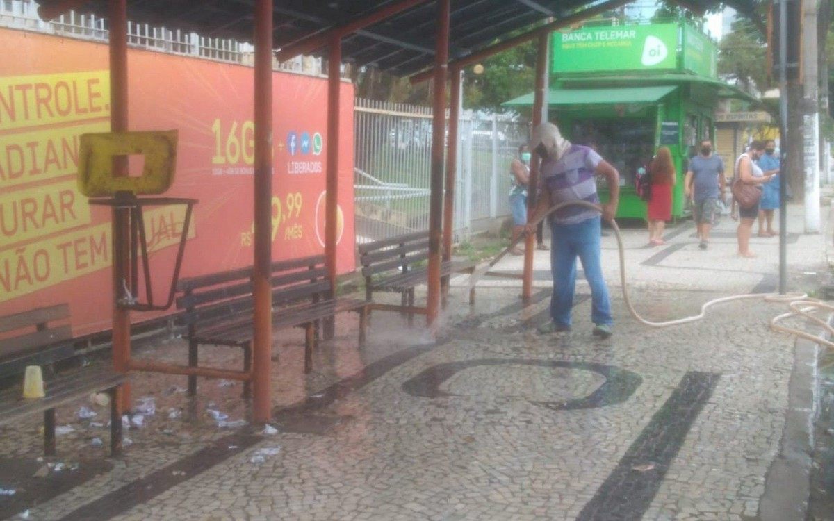 Volta Redonda realiza higienização e sanitização em espaços públicos