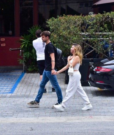 GKay e Rezende  - Agnews