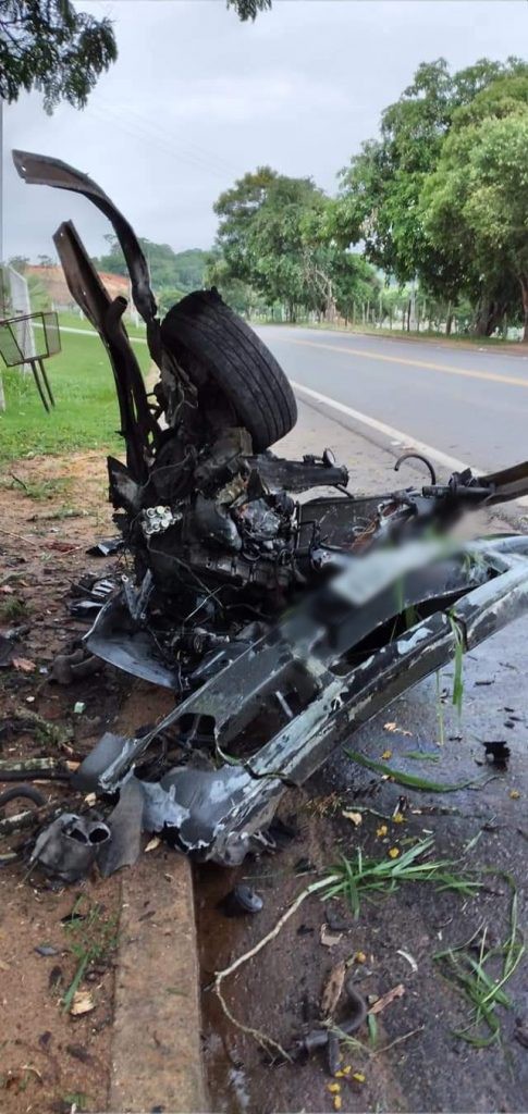 Acidente na altura do km 208 da RJ-116, no município de Aperibé, no Noroeste Fluminense. - Foto: Folha Itaocarense