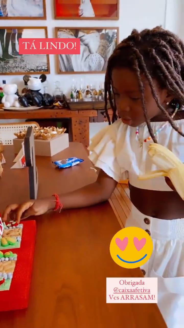 Festa de cinco meses de Zyan - Reprodução