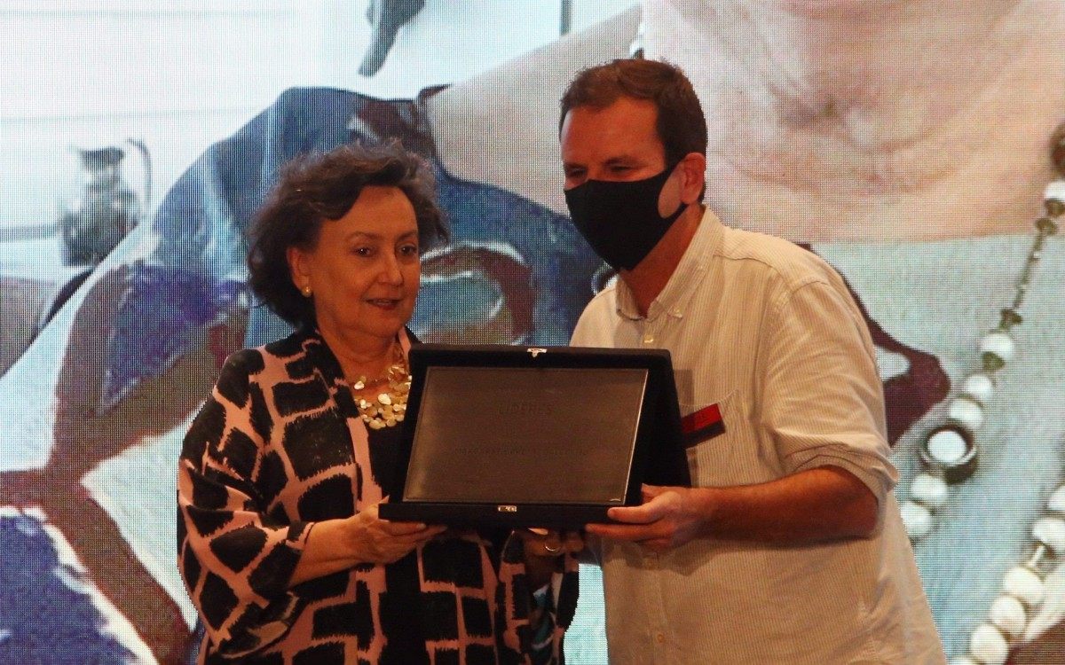 Recentemente, cientista Margareth Dalcolmo também recebeu prêmio de personalidade do ano do prefeito eleito Eduardo Paes - Daniel Castelo Branco