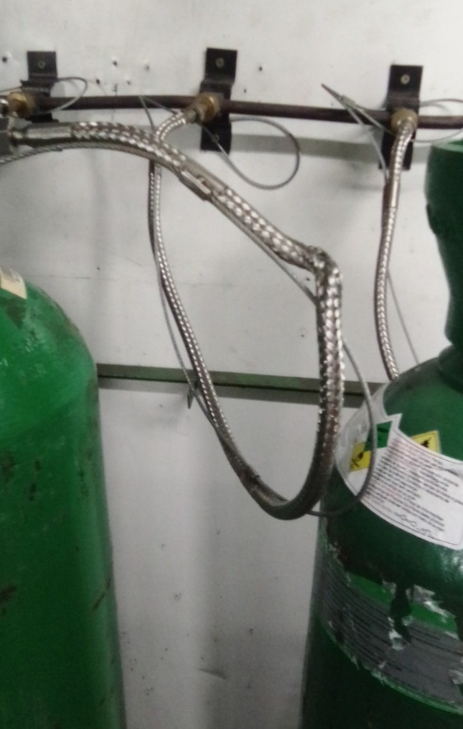 Mangueiras que abastecem oxigênio na UPA de Cabo Frio são cortadas - Reprodução 