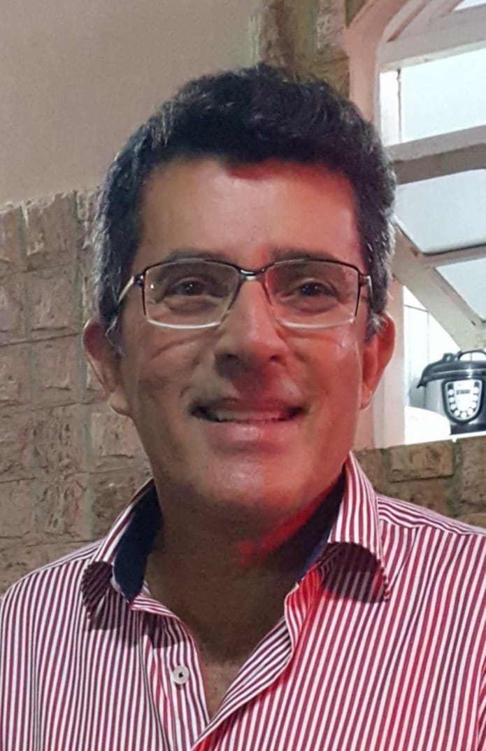 Dr. S&eacute;rgio Henrique &eacute; graduado em Medicina pela UFF e em Arquitetura e Urbanismo pela UNIC. Ele possui mestrado em Sa&uacute;de da Comunidade pela UFBa e doutorado em Urbanismo. - Foto: divulga&ccedil;&atilde;o