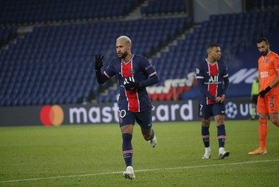 Íbis brinca com Neymar: 'Vire tudo, menos meu jogador'