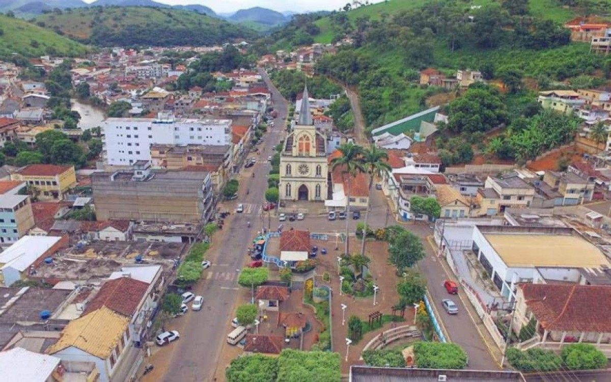Ao menos pelos próximos 15 dias, está proibida a comercialização de bebidas alcoólicas para consumo presencial no interior de estabelecimentos comerciais, tais produtos só poderão ser oferecidos através do sistema delivery. - Foto: reprodução internet