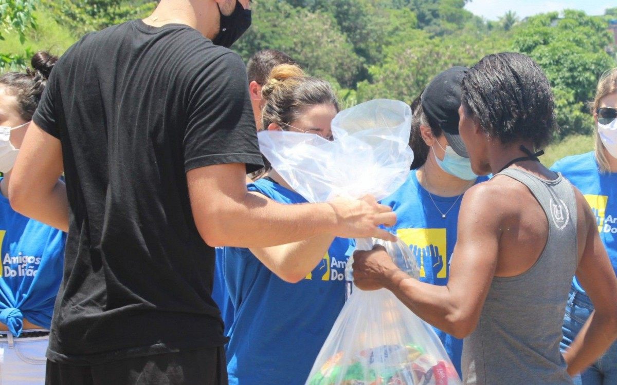 Projeto 'Amigos do Lixão' comemora um ano e se prepara para grande ação especial de Natal 