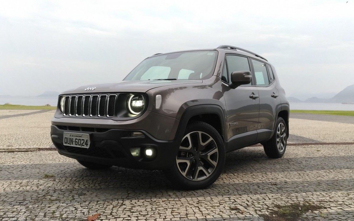 Variante conta com detalhes cromados nas tradicionais sete fendas