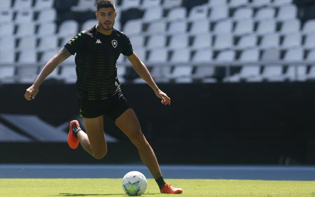 Pedro Raul tem recebidos muitas críticas e deve ser barrado no Botafogo - Vitor Silva/Botafogo/Divulgação