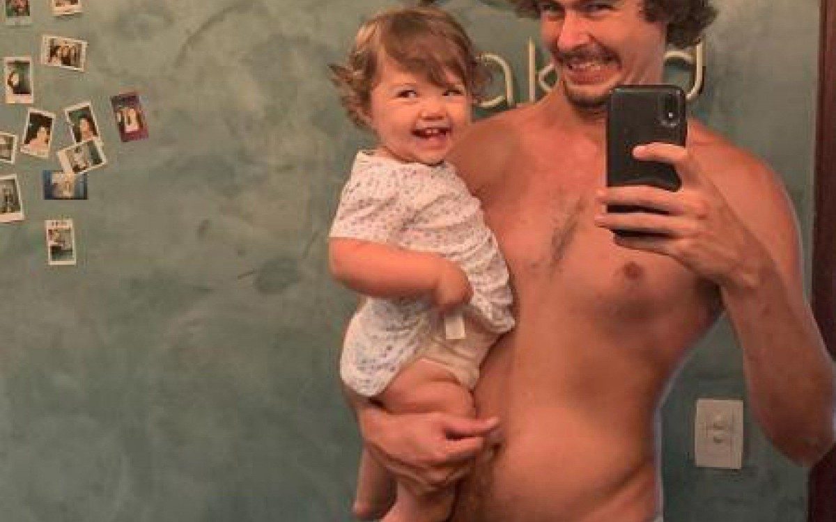 Papai coruja! Rafa Vitti mostra crescimento da filha na web e explode fofurômetro | Celebridades - Vimarsana News