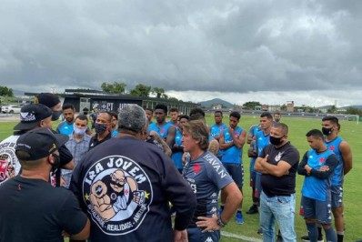 Facilidade em invasão de organizada a CT irritou jogadores do Vasco
