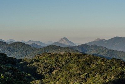 Niterói ganha Guia de Trilhas