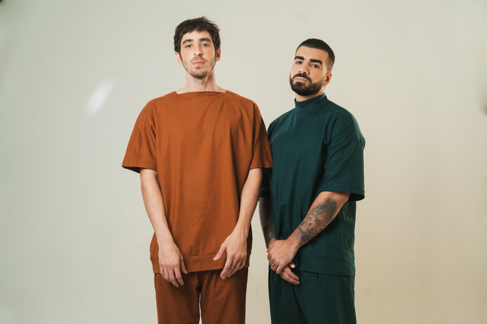 Mike Tulio e Guto Oliveira formam o OutroEu - Divulgação / Universal Music