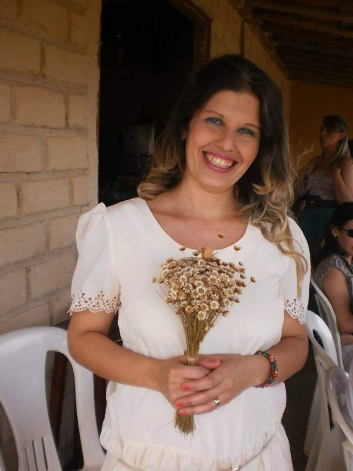 Feminicídio: Juliana Cordeiro Teixeira, 43 anos, foi morta com tiros na cabeça pelo namorado. Higo Luiz está foragido - Reprodução Facebook