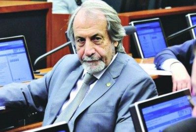 Aos 80 anos, ex-deputado Carlos Eduardo Cadoca morre vítima da covid-19