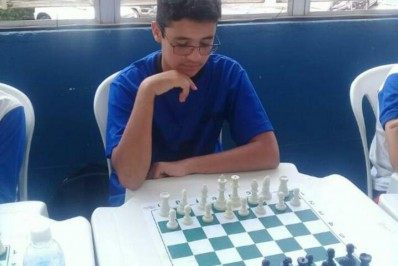 Jovem de Teresópolis participa de competição de Xadrez on-line nos Jogos Estudantis 2020 