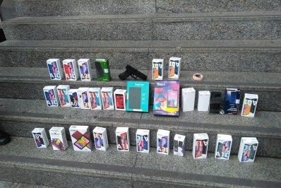 Homem rouba mais de 20 celulares em loja na Tijuca e é preso em flagrante