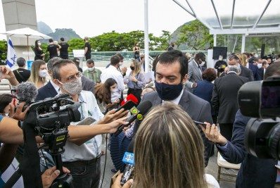 Governador Cláudio Castro vai à inauguração do Memorial do Holocausto, em Botafogo