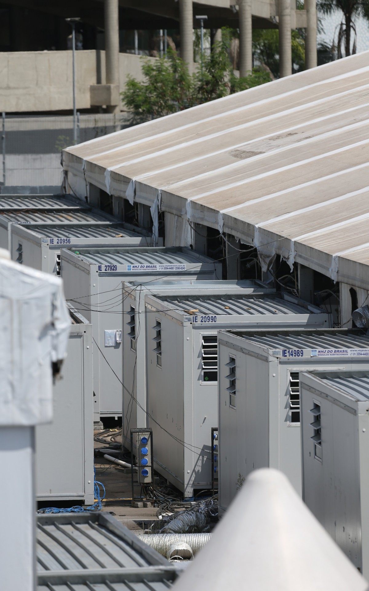 Hospital de Campanha do Complexo do Maracanã fora de funcionamento em plena alta na onda de pessoas infectadas pelo Covid-19 no Rio de Janeiro.