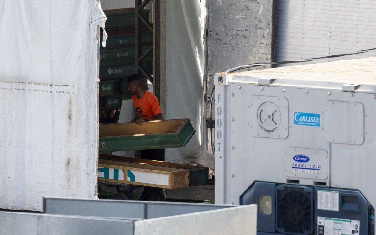 Hospital de Campanha do Complexo do Maracanã fora de funcionamento em plena alta na onda de pessoas infectadas pelo Covid-19 no Rio de Janeiro.